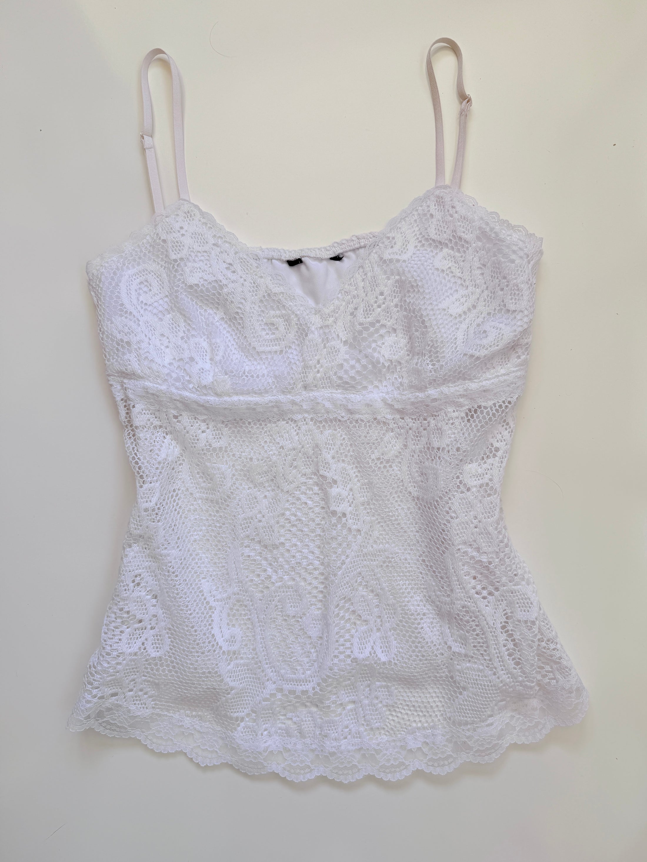 00's Embroidered woven cami w lace trim • Size M/L