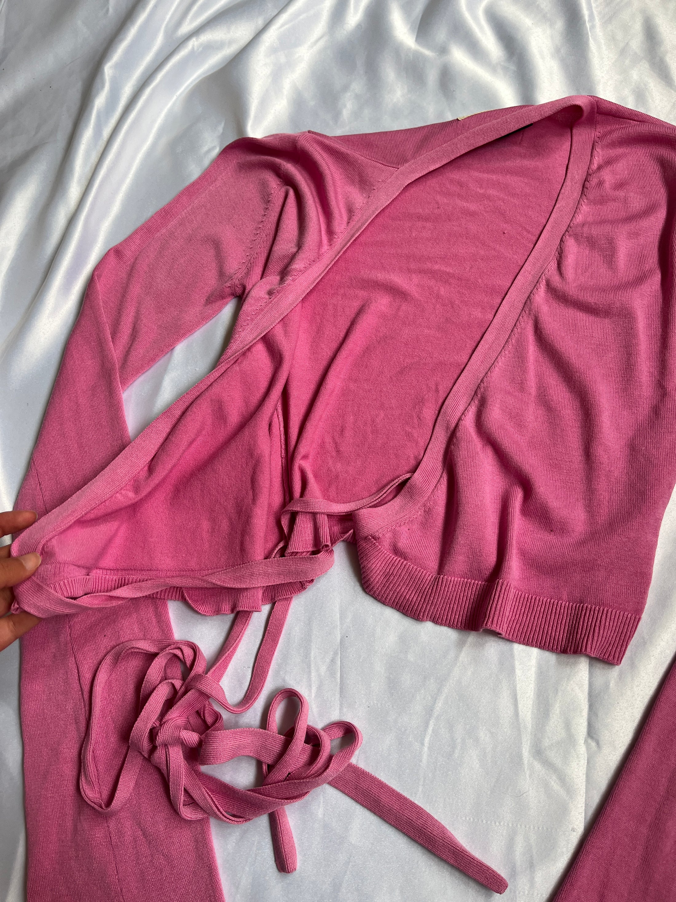 00's DKNY Ballet knit wrap top w bell sleeves