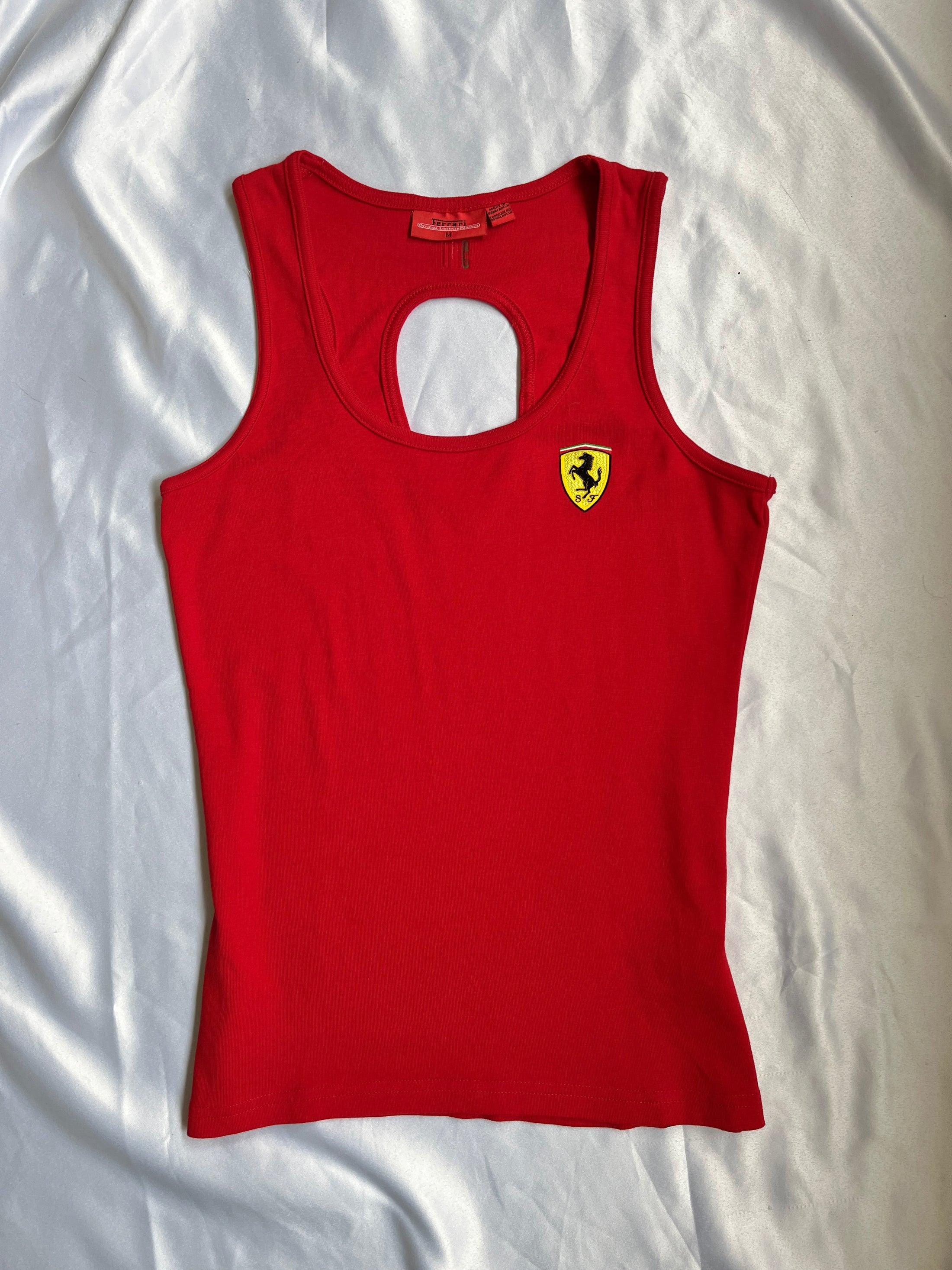 00's Ferrari emblem tank