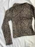 Load image into Gallery viewer, 90's textured leopard print button down • Size M

