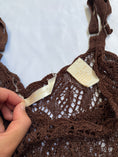 Load image into Gallery viewer, 00's Silk blend crochet cami • Size M/L
