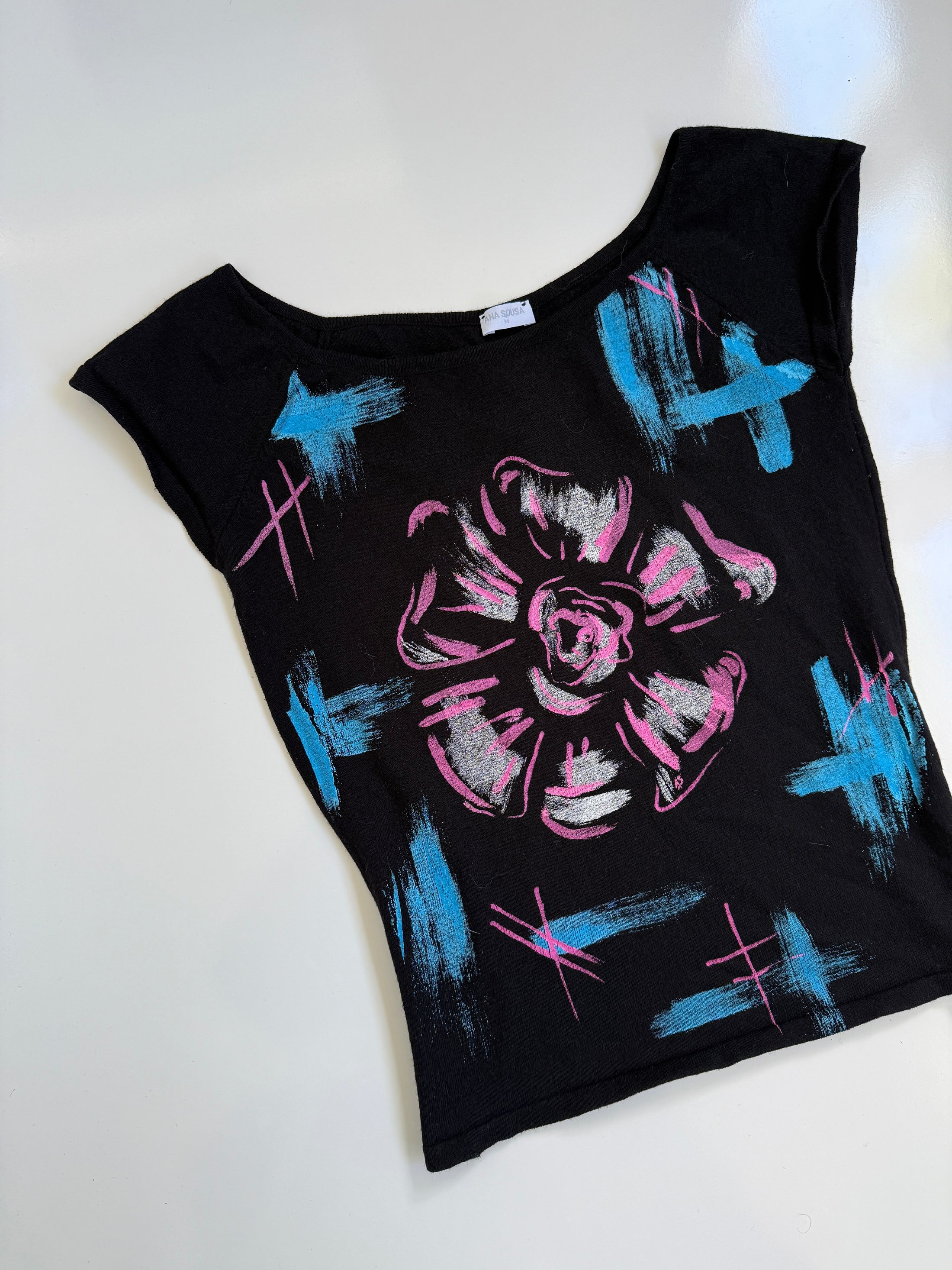 00's Ana Sousa acrylic graphic print baby tee  • Size S/M
