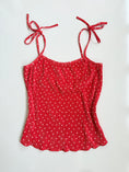 Load image into Gallery viewer, 00's Polka pleat cami w tie straps • Size M

