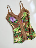 Load image into Gallery viewer, 00's Tropical cami w lace detail • Size S
