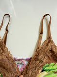 Load image into Gallery viewer, 00's Tropical cami w lace detail • Size S
