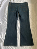 Load image into Gallery viewer, 00's Low-rise flared jeans
