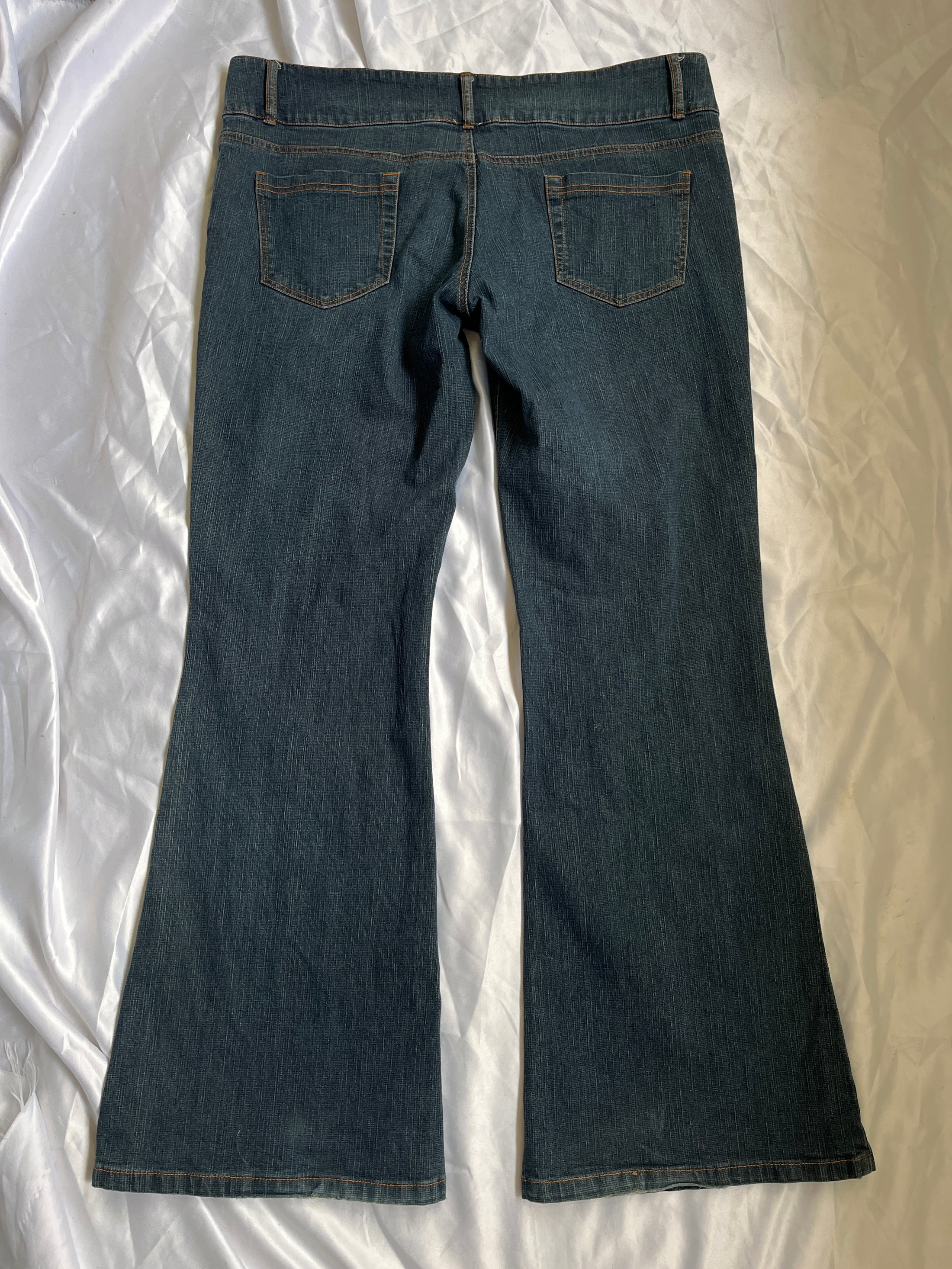 00's Low-rise flared jeans