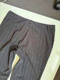 Load image into Gallery viewer, 00's Charcoal low-rise officecore pants w pink pinstripes • Size 16
