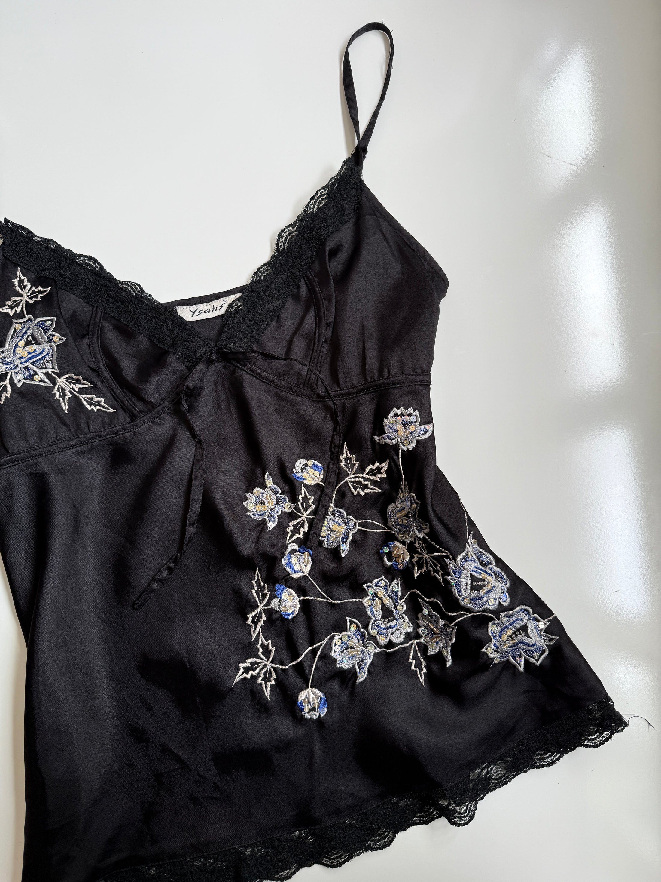 00's Satin embroidered sequin cami w lace trim • Size 12