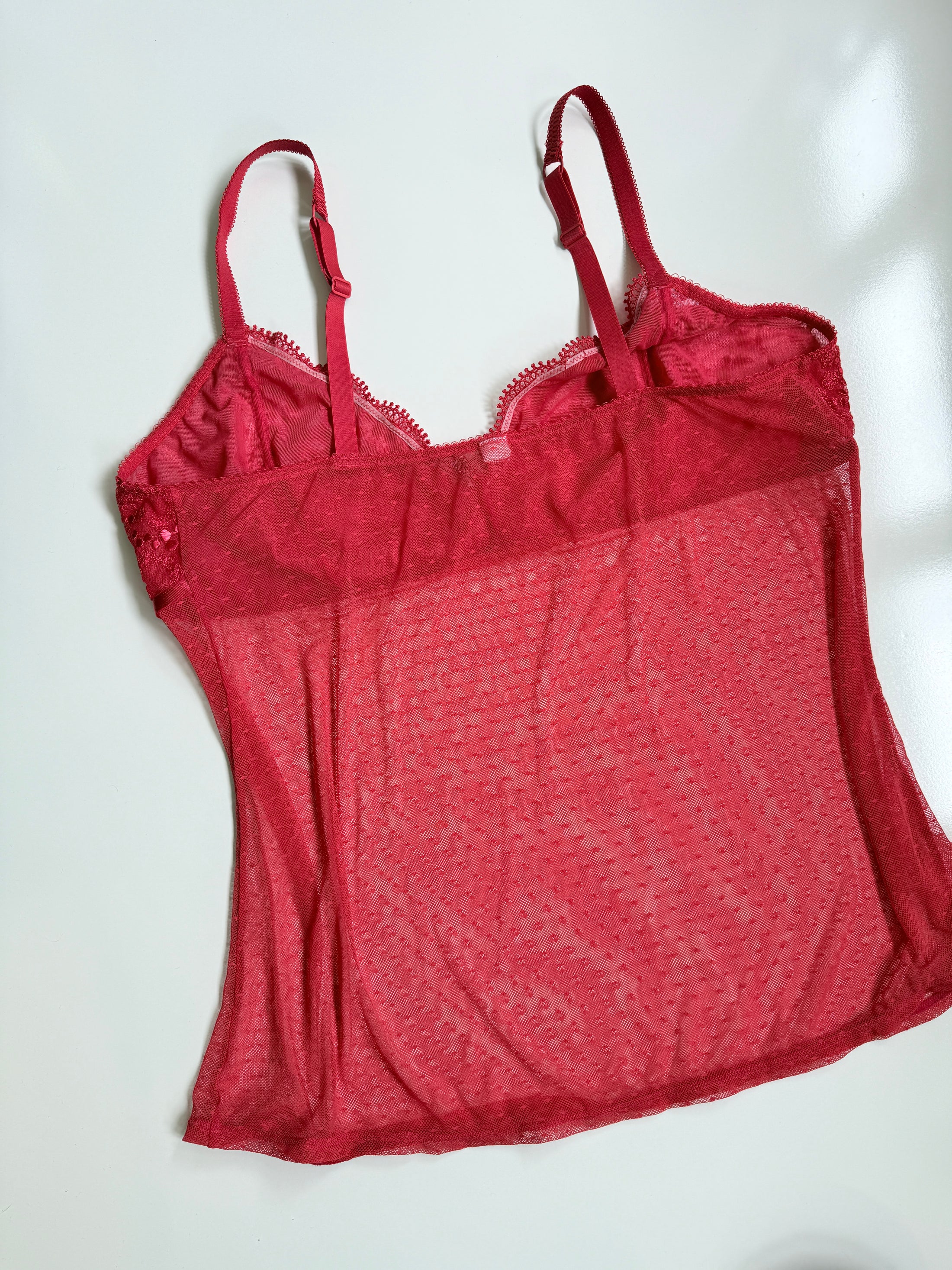 00’s Red mesh/lace cami • Size XL