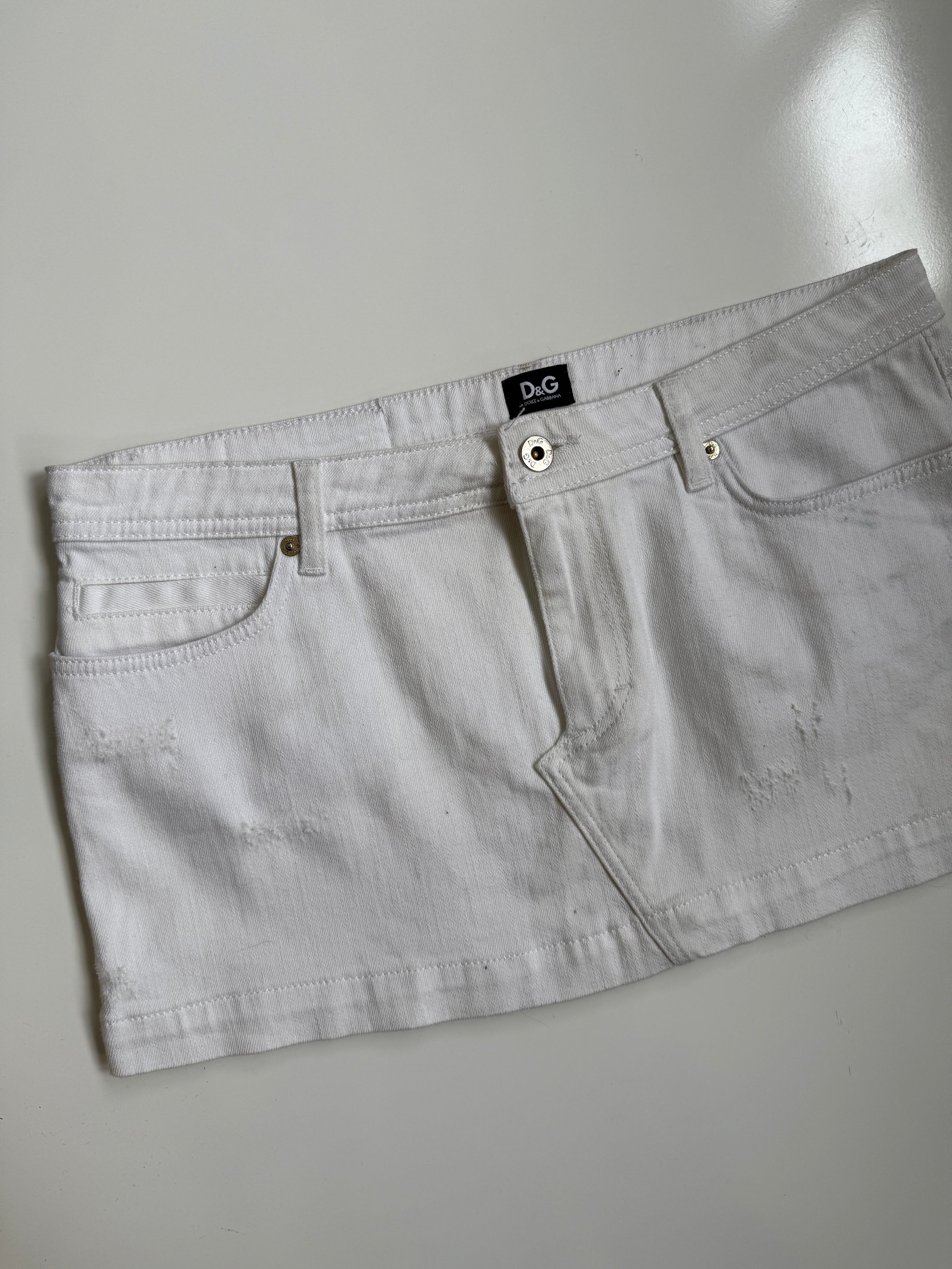 00's Dolce & Gabbana white denim micro mini • Size 10