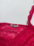 Load image into Gallery viewer, 00's Intimissimi hot pink lace cami • Size L
