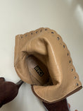 Load image into Gallery viewer, 00's Genuine suede detailed boots • Size 7
