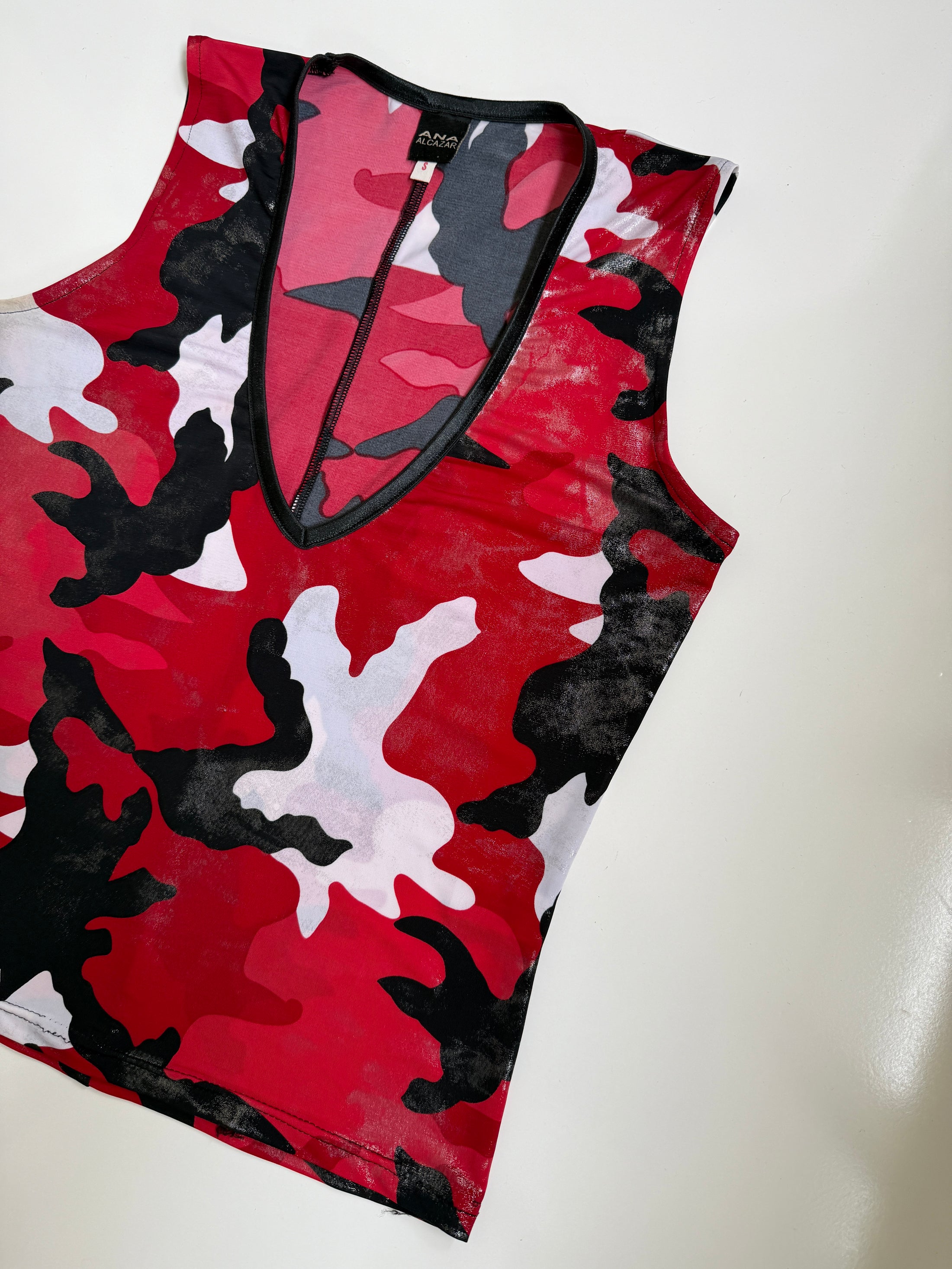 00's shimmery camo tank  • Size S