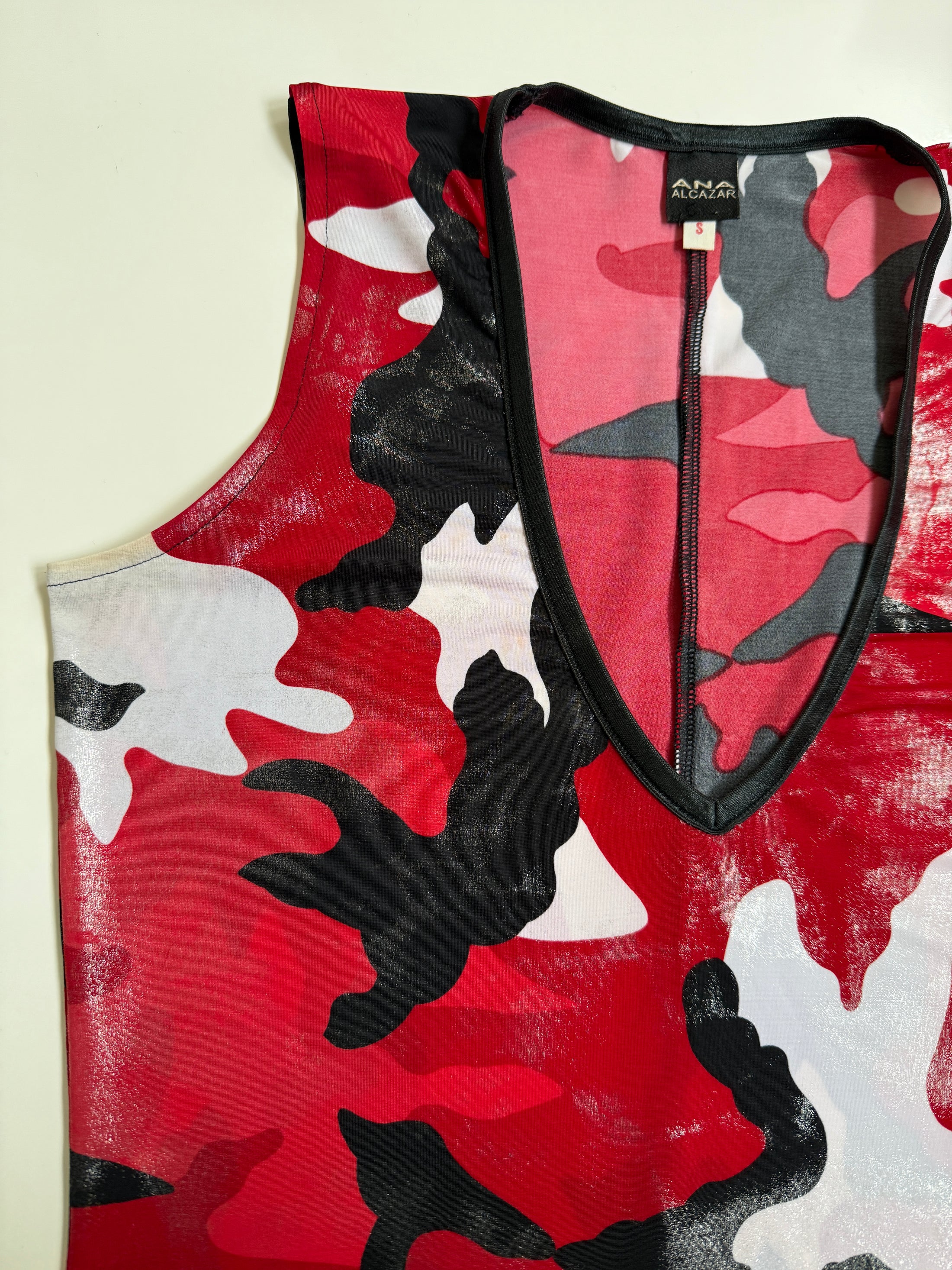 00's shimmery camo tank  • Size S